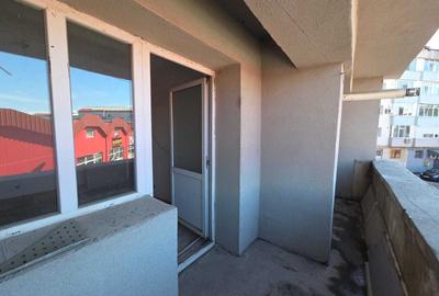 Apartament cu 4 camere decomandat în Steaua - 5