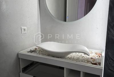 Apartament cu 3 camere în Unirii