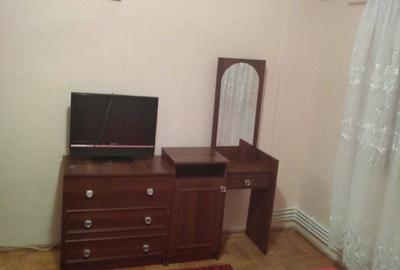 Garsonieră decomandată în Barați - 5