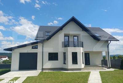 Casă cu 4 camere cu Teren 1000 Mp în Dărmănești - 2