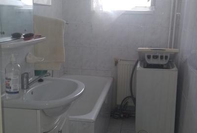 Apartament cu 3 camere decomandat în Ultracentral