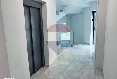 Apartament cu 3 camere în Ultracentral
