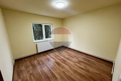 Apartament cu 2 camere decomandat în Republicii - 5