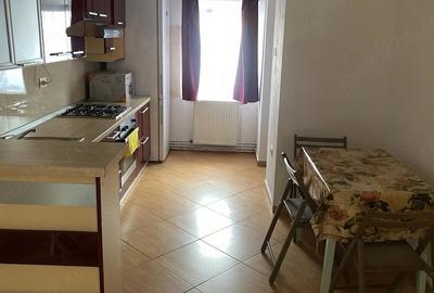 Apartament cu 2 camere decomandat în Între Lacuri