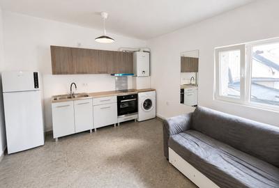 Apartament cu 2 camere semidecomandat, mobilat în Complex Studențesc - 3