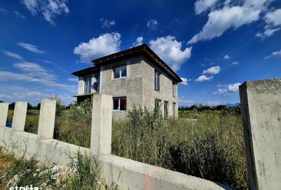 Casă cu 5 camere cu Teren 500 Mp în Stupini - 3