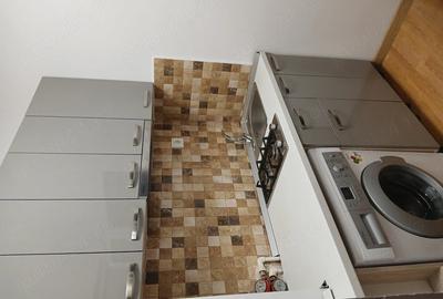 Garsonieră decomandată în CET - 6