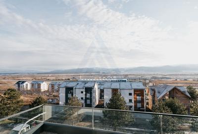 Apartament cu 5 camere decomandat în Cristian