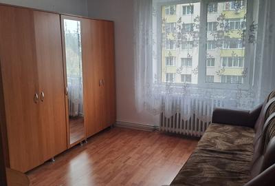 Apartament cu 2 camere semidecomandat în Exterior Vest