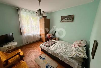 Apartament cu 2 camere semidecomandat în Craiovei
