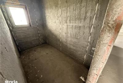 Casă cu 5 camere cu Teren 800 Mp în Central - 4