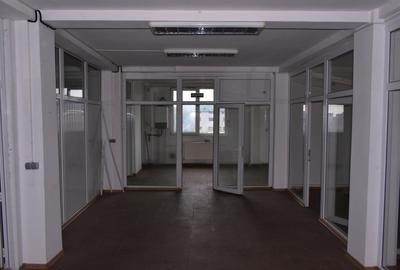 Spațiu comercial, de 740 mp, în Craiovei - 11