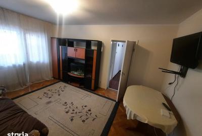 Apartament cu 3 camere decomandat în Burdea - 2