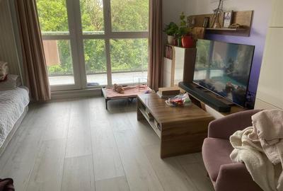 Apartament cu 2 camere semidecomandat, mobilat în Lipovei