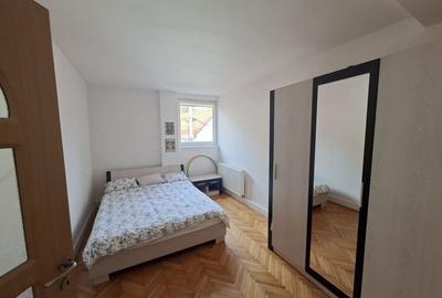 Casă individuală cu 5 camere cu Canalizare în Schei - 24