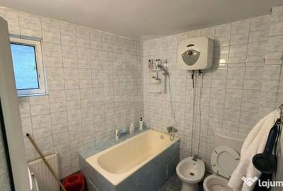 Casă cu 4 camere cu Teren 600 Mp în Central