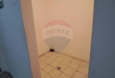 Spațiu comercial, de 160 mp, în 1 Mai - 6