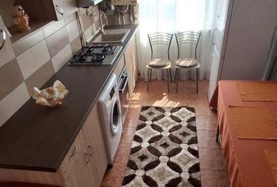 Apartament cu 2 camere semidecomandat, mobilat în Central