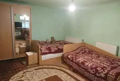 Casă cu 4 camere cu Teren 1618 Mp în Chirpăr - 6