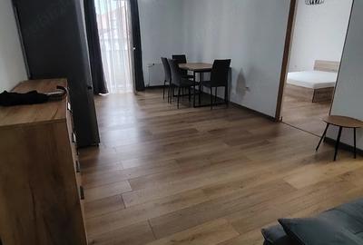 Apartament cu 2 camere semidecomandat în Florești