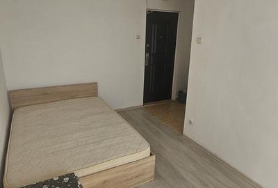 Garsonieră semidecomandată în Vest