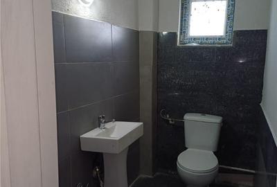 Casă cu 7 camere cu Canalizare în Prejmer - 2