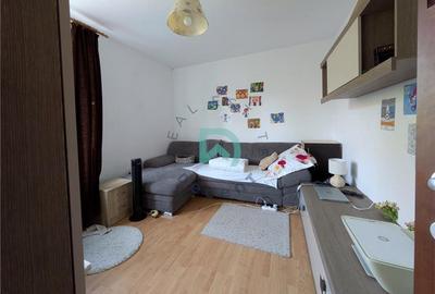 Apartament cu 3 camere semidecomandat în Gării - 3