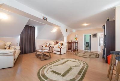 Casă individuală cu 6 camere cu Teren 2349 Mp în Sântion - 2