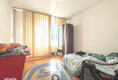 Apartament cu 2 camere semidecomandat în Craiovei