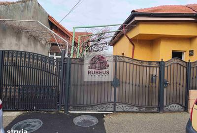 Casă cu 5 camere cu Canalizare în Central - 4