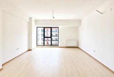 Apartament cu 3 camere decomandat în Energia