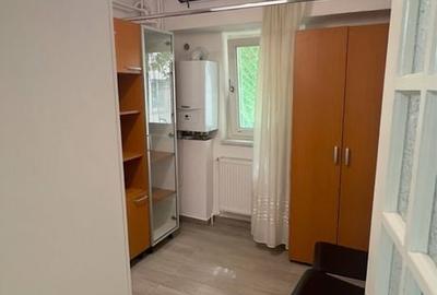 Apartament cu 2 camere decomandat în Rovine