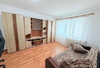 Apartament cu 2 camere decomandat în Tolstoi