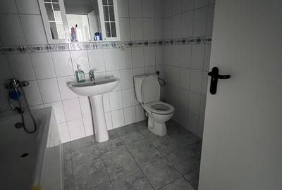 Apartament cu 2 camere decomandat în Găvana