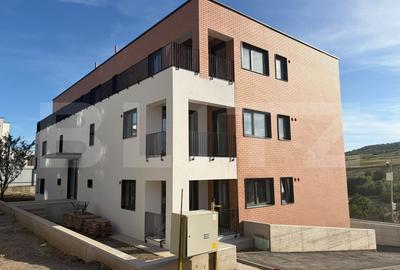 Apartament cu 2 camere semidecomandat în Iris