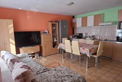 Casă cu 4 camere cu Teren 170 Mp în Central