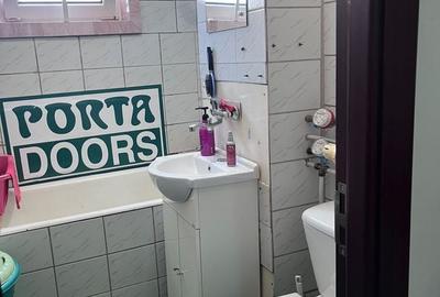 Apartament cu 3 camere semidecomandat în Rovine - 6