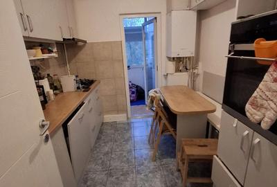 Apartament cu 3 camere decomandat, mobilat în Galata - 3