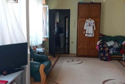 Casă individuală cu 5 camere cu Teren 161 Mp în P-ța Muncii - 5