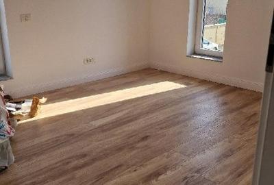 Duplex cu 4 camere cu Canalizare în Central - 8