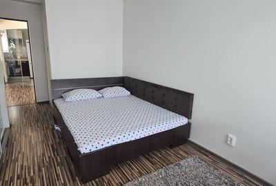 Apartament cu 2 camere semidecomandat în Sud