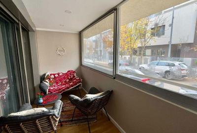 Apartament cu 3 camere semidecomandat în Băneasa - 2