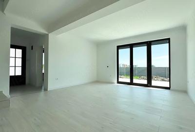 Casă cu 5 camere cu Teren 280 Mp în Girocului - 1
