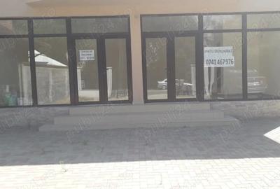 Spațiu comercial, de 50 mp, în Central - 3