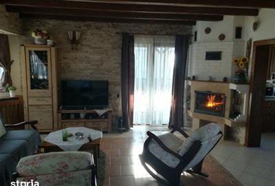 Casă cu 5 camere cu Teren 500 Mp în Ciurila - 2