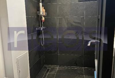 Apartament cu 3 camere decomandat, mobilat în P-ța Victoriei - 7