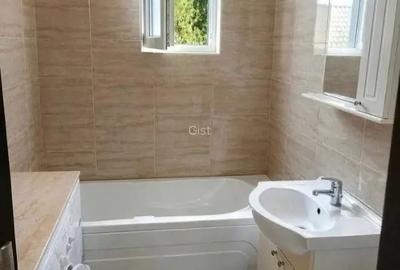 Apartament cu 2 camere decomandat în Central - 3
