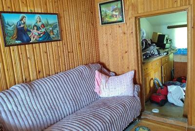 Casă cu 3 camere cu Teren 2000 Mp în Central - 2