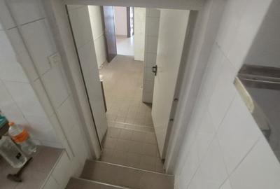 Spațiu comercial, de 430 mp, în Central - 14