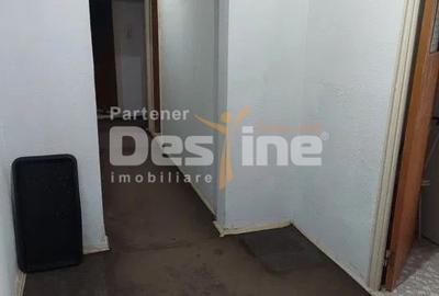Apartament cu 3 camere decomandat, mobilat în Rahova